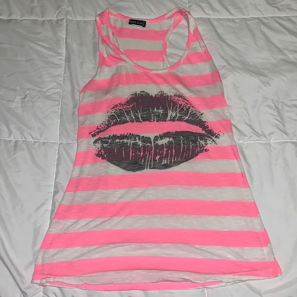 Pink Lips Tanktop - Like New